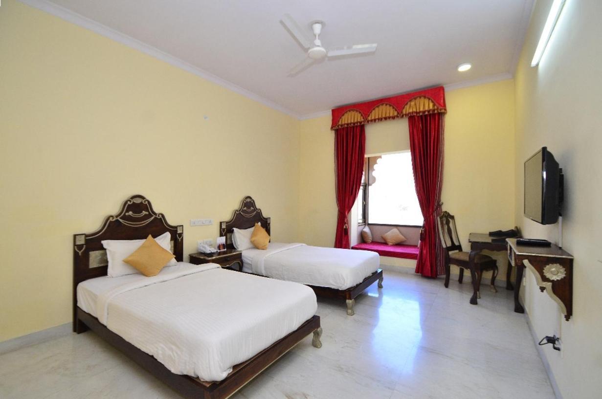 อาราม บากห์ อุทัยพาร์ โฮเต็ล Hotel อุเดเปอร์ ภายนอก รูปภาพ